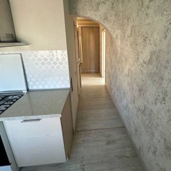 Продается 1-комнатная квартира, 41,9 м²