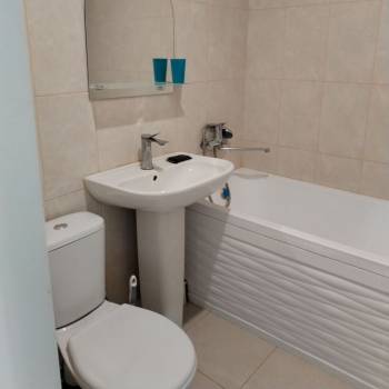 Сдается 1-комнатная квартира, 42 м²