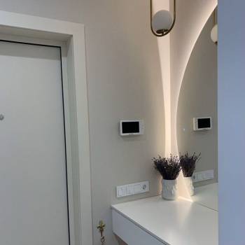 Продается 1-комнатная квартира, 83,3 м²