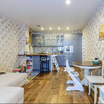 Сдается Многокомнатная квартира, 90 м²