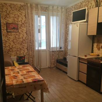 Сдается 1-комнатная квартира, 40 м²