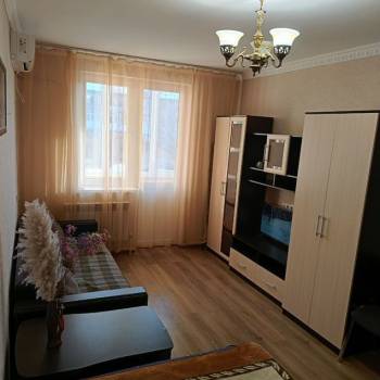 Сдается 1-комнатная квартира, 40 м²