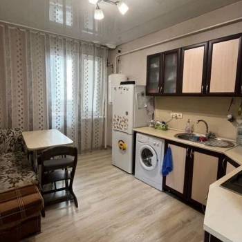 Сдается 1-комнатная квартира, 42 м²