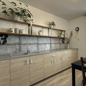 Продается 1-комнатная квартира, 50 м²