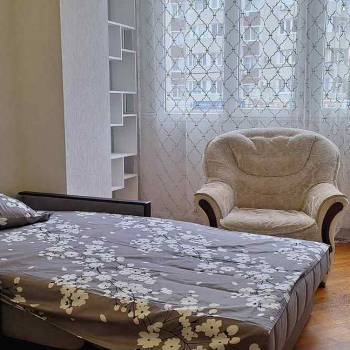 Сдается 1-комнатная квартира, 42 м²