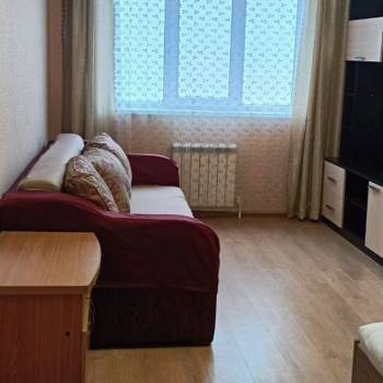 Сдается 1-комнатная квартира, 38 м²