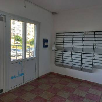 Продается 1-комнатная квартира, 40 м²