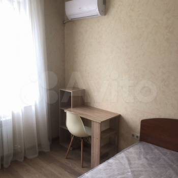 Сдается 1-комнатная квартира, 43 м²