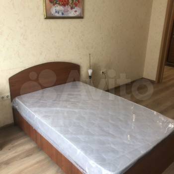 Сдается 1-комнатная квартира, 43 м²