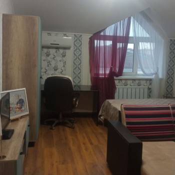 Сдается 2-х комнатная квартира, 75 м²