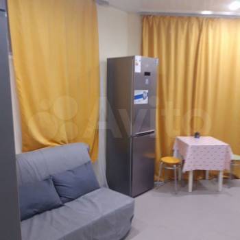 Продается 1-комнатная квартира, 42 м²