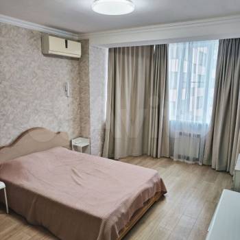 Сдается 1-комнатная квартира, 46 м²