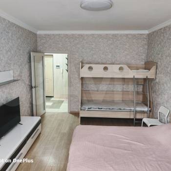 Сдается 1-комнатная квартира, 46 м²