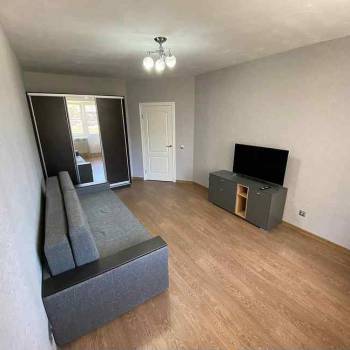 Сдается 1-комнатная квартира, 41,8 м²