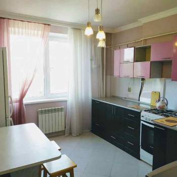 Сдается 2-х комнатная квартира, 65 м²