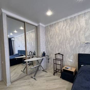 Сдается 1-комнатная квартира, 53 м²