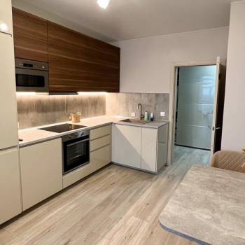 Сдается 2-х комнатная квартира, 70 м²