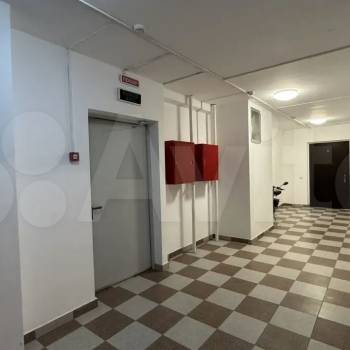 Продается 1-комнатная квартира, 40 м²