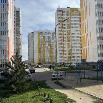 Продается 1-комнатная квартира, 40 м²