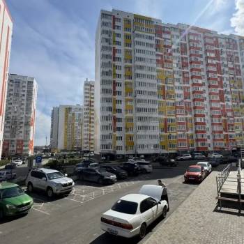 Продается 1-комнатная квартира, 40 м²