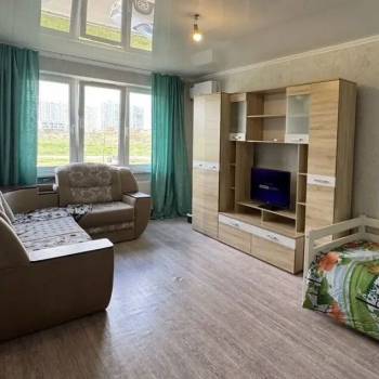 Продается 1-комнатная квартира, 40 м²