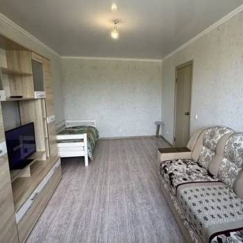 Продается 1-комнатная квартира, 40 м²