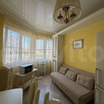 Сдается 1-комнатная квартира, 56,5 м²