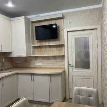 Продается 1-комнатная квартира, 44 м²