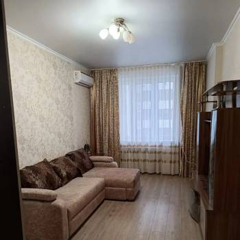 Сдается 1-комнатная квартира, 42 м²