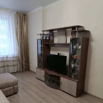 Сдается 1-комнатная квартира, 42 м²