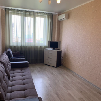 Сдается 1-комнатная квартира, 37 м²
