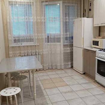 Сдается 1-комнатная квартира, 42,5 м²