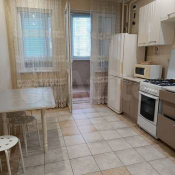 Сдается 1-комнатная квартира, 42,5 м²