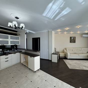 Продается 2-х комнатная квартира, 61,2 м²