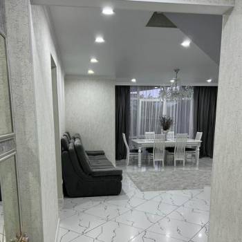 Продается Дом, 200 м²