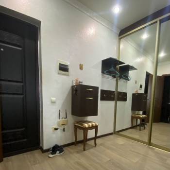 Сдается 1-комнатная квартира, 49 м²