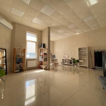 Сдается Нежилое помещение, 289 м²