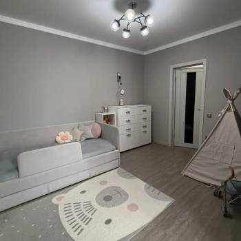 Продается 1-комнатная квартира, 52 м²