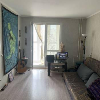 Продается 1-комнатная квартира, 35 м²