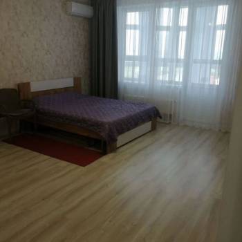 Сдается 2-х комнатная квартира, 76 м²
