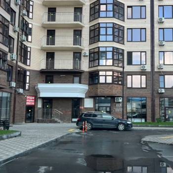 Сдается 2-х комнатная квартира, 76 м²