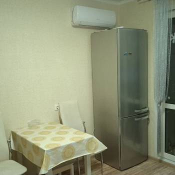 Продается 1-комнатная квартира, 36 м²