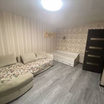 Сдается 1-комнатная квартира, 42 м²