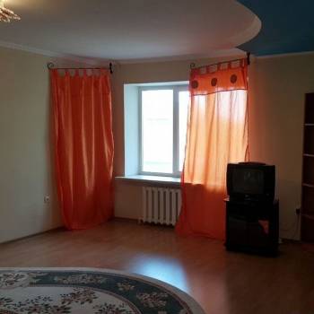 Сдается 2-х комнатная квартира, 70 м²