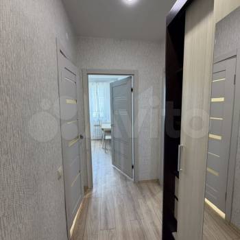 Сдается 1-комнатная квартира, 39 м²