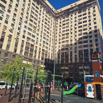 Продается 1-комнатная квартира, 43 м²