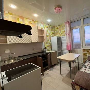 Сдается 1-комнатная квартира, 42 м²