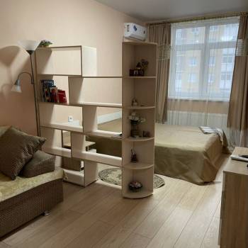 Сдается 1-комнатная квартира, 42 м²