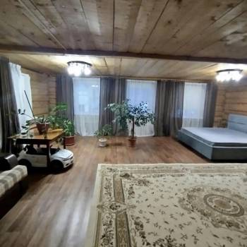 Продается Дом, 180 м²