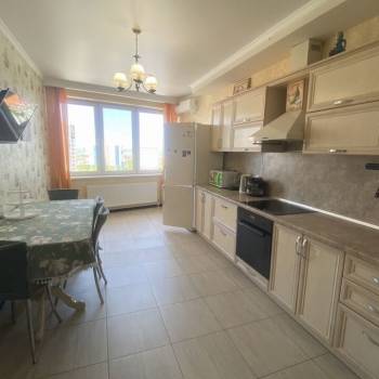 Сдается 2-х комнатная квартира, 68 м²